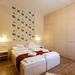 Piroska Csárda és Panzió 4* Siófok