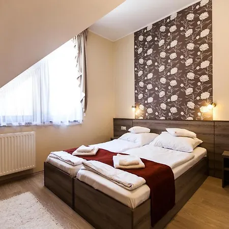 Piroska Csárda és Panzió 3*