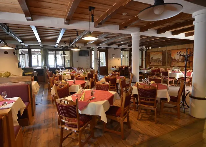 Piroska Csárda és Panzió Bed & Breakfast 3*