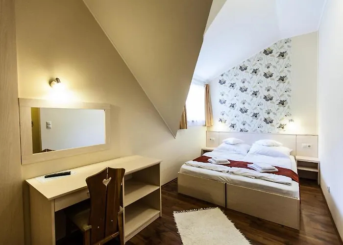 Bed & Breakfast Piroska Csárda és Panzió 3*