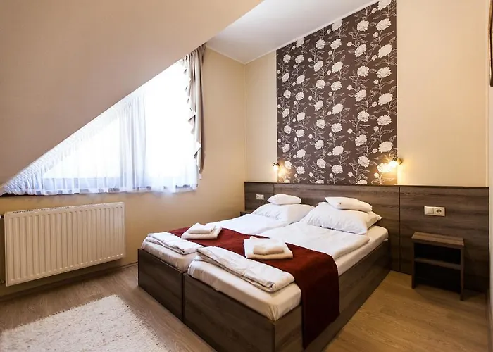 Piroska Csárda és Panzió 3*